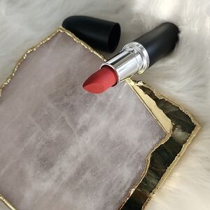 MAC lipstic, 668 Forever Curious, New